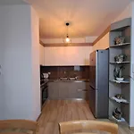 Lux, Don Bosko Appartamento Tirana