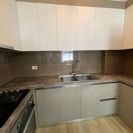 Lux, Don Bosko Apartment *