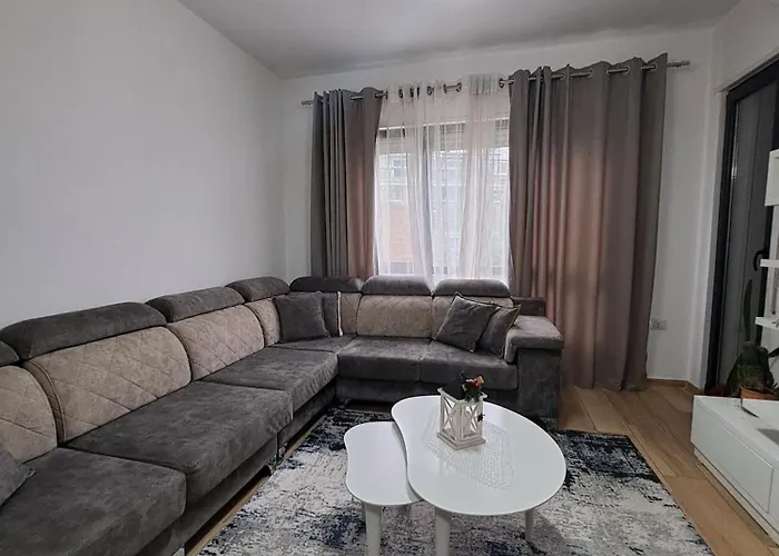 Lux, Don Bosko Lägenhet Tirana